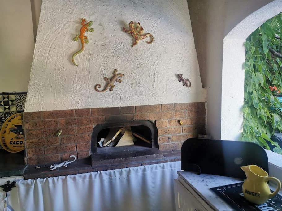 Le Jardin De Mae Apartment Bouc-Bel-Air Exterior photo